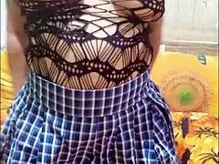This homemade clip and I want to get off with my stepsister’s assistance