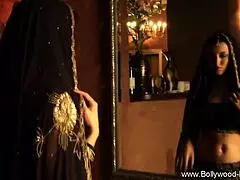 Sexy naked attractive Indian woman self made video clip