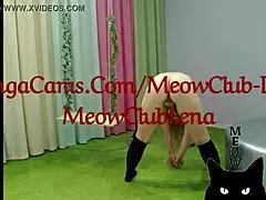 Sexual self-pleasure with a stunning and erotic fully grown woman on cam