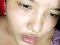 Amateur Brazilian masturbates on camera