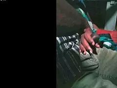 Indian MILF gets a handjob