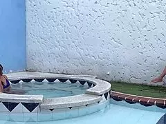 MILFLatin gets her arse challenged and swalows a large penis in the street
