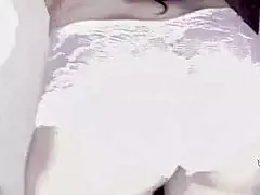 Older bride(s) and autoeroticism in glamour video