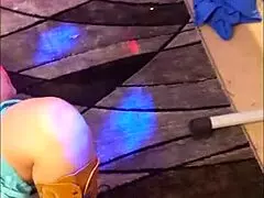 Mature mom twerking in HD videos and close up of pussy lips