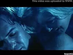 In 1997, Sheryl Lee involved herself in a very erotically charged dance all by herself