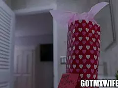 Irish hottie Ivy's naughty Valentine's surprise with a stud