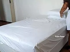 Webcam black beauty gets fucked