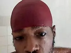 We kiss in love 3 and after a good ff she blows me good