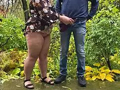 The couple that pees together stays together, a true bond!