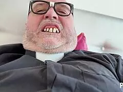 Gordita española de gran culo se confiesa