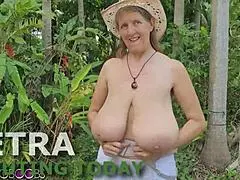 A man with big hands: a story about a sexy blonde with macromastia