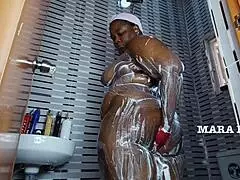 Yo, shower time with fat onion booty milf Mara Exotic, full vid on Red!