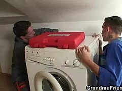 Old Lady Takes Two Dicks from Both Sides in Wild Group Action