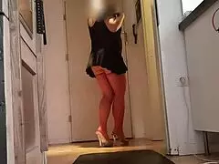 Damn! Curvy Blond Seduces Delivery Guy to Return and Fuck Her Wildly Like an Animal!