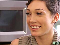 Lily Labeau in oral action