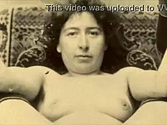 Vintage mature follows the site rules getting nasty with almost shaved pussy