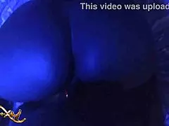 Ebony MILF’s big ass shakes in High Definition online video
